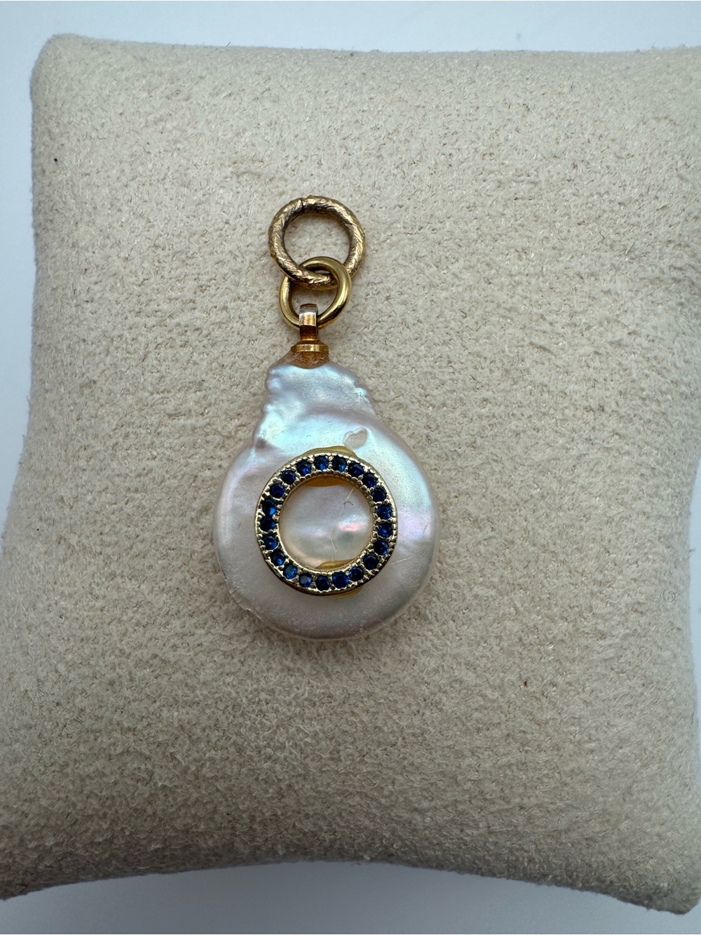 Faux Pearl Blue Rhinestone Halo Gold Tone Statement Pendant Charm Unmarked 3g